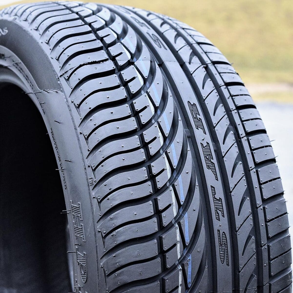 Fullway HP108 All-Season Passenger Car Performance Radial Tire-205/55R16 205/55/16 205/55-16 91V Load Range SL 4-Ply BSW Black Side Wall UTQG 380AA