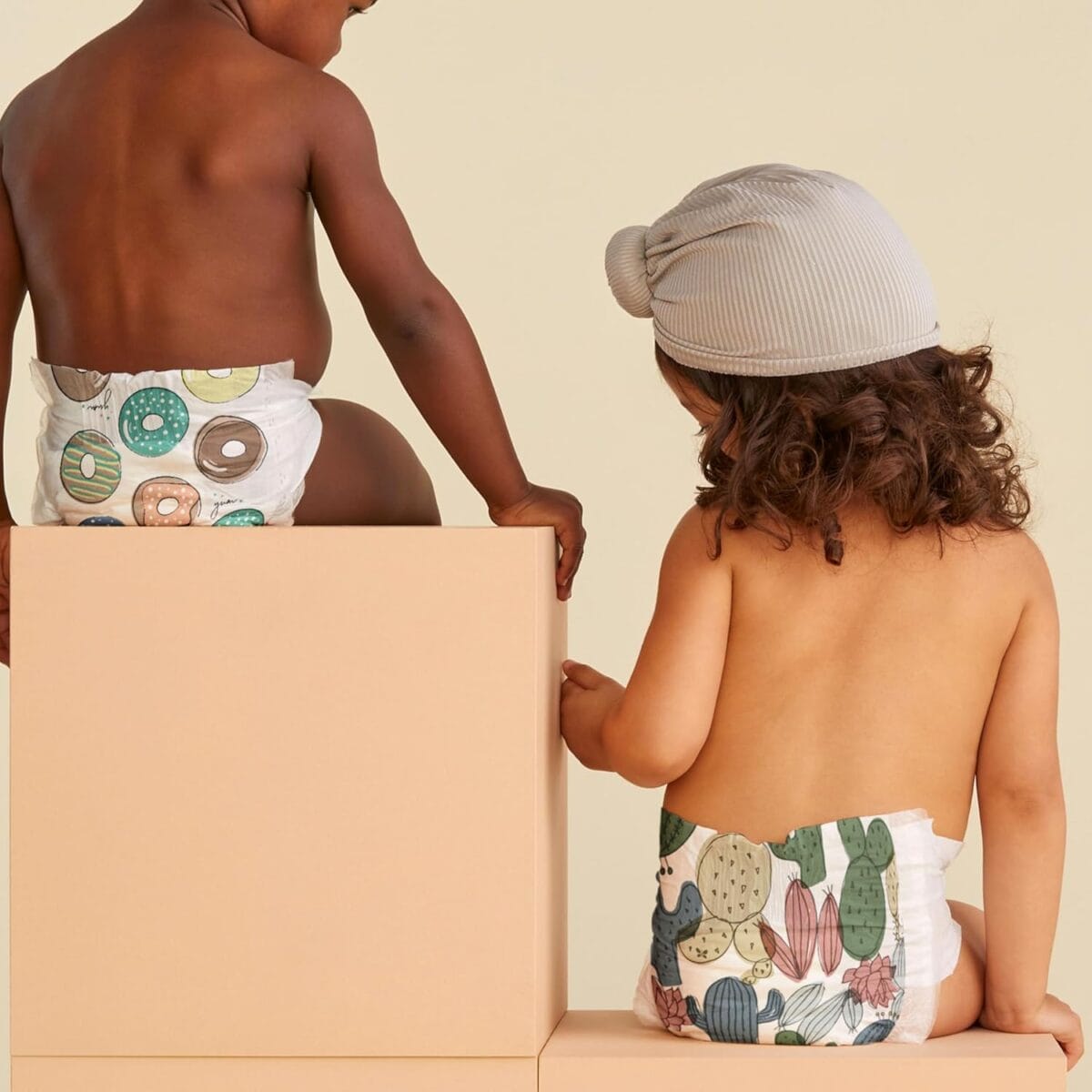 The Honest Company Clean Conscious Diapers for Sensitive Skin | Hypoallergenic, Fragrance Free | Gender Neutral Prints | Super Club Box, Size 3 (16-28 lbs), 120 Count