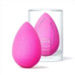 Beautyblender | Original Pink Beauty Blender Makeup Sponge, Super-Soft Foam Easily Blends Foundations, Powders & Creams, Made in USA, Reusable, Washable, Streak Free Application, Vegan, Cruelty Free