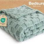 Bedsure Sage Green Fleece Blanket for Couch - Checkered Throw Blanket for Women, Cute Soft Cozy Throw for Girls, 50x60 Inches