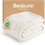 Bedsure Throw Blanket for Couch - Super Soft & Cozy Summer Blankets for Women, Fluffy Fleece Throw for Girls, Room Decor Aesthetic Gifts for Mom, Cute Birthday Gifts for Women, White, 50x60 Inches