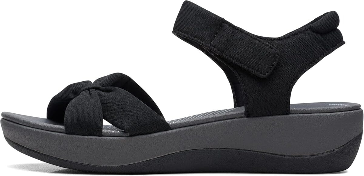 Clarks Women's Arla Shore Flat Sandal