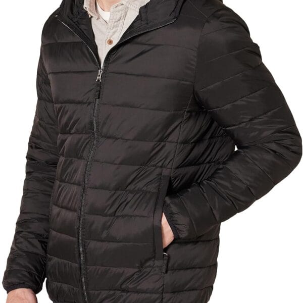 Amazon Essentials Men's Lightweight Water-Resistant Packable Hooded Puffer Jacket