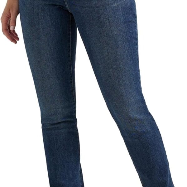 Lee Women's Ultra Lux Comfort with Flex Motion Straight Leg Jean