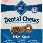 Blue Buffalo Medium Dental Chews for Dogs, Daily Dental Care Dog Treats Made in the USA with Natural Ingredients, Chicken & Spearmint (14 Count)