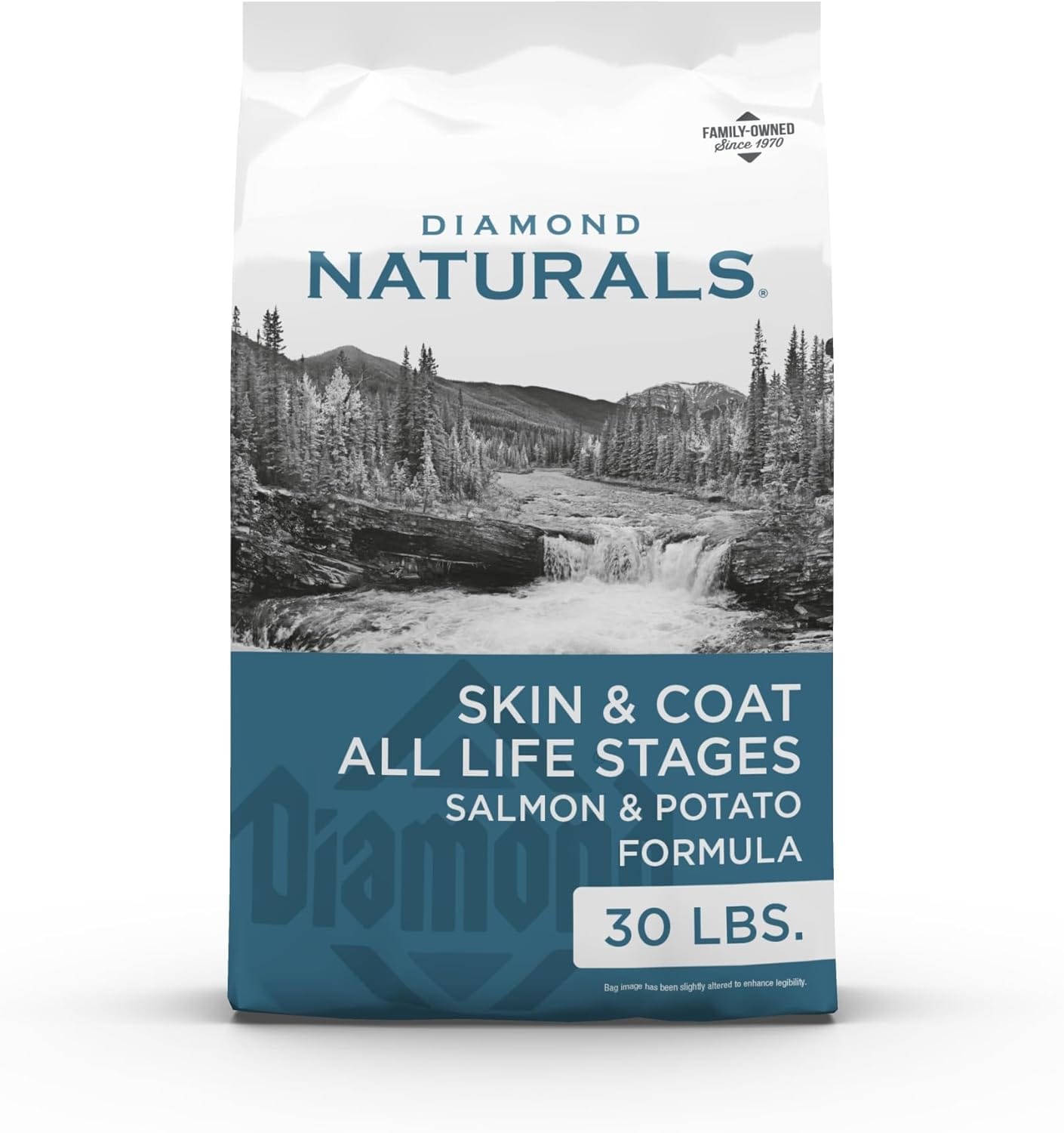 DIAMOND NATURALS Skin & Coat Real Meat Recipe Dry Dog Food With Wild Caught Salmon 30 Pound (Pack Of 1) DIAMOND NATURALS Skin & Coat Real Meat Recipe Dry Dog Food with Wild Caught Salmon 30 Pound (Pack of 1)