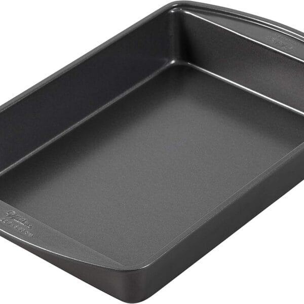 Wilton Gold Premium Non-Stick Warp-Resistant Bakeware, Made without PFAs, Large Loaf Pan, 9.25 x 5.25 in, Packaging May Vary