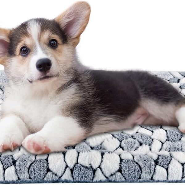 VANKEAN Dog Crate Pad Bed Mat Reversible (Cool & Warm), Sleeping Mat Dog Bed for Crate for Small Dogs and Cats, Machine Washable Crate Beds, Grey