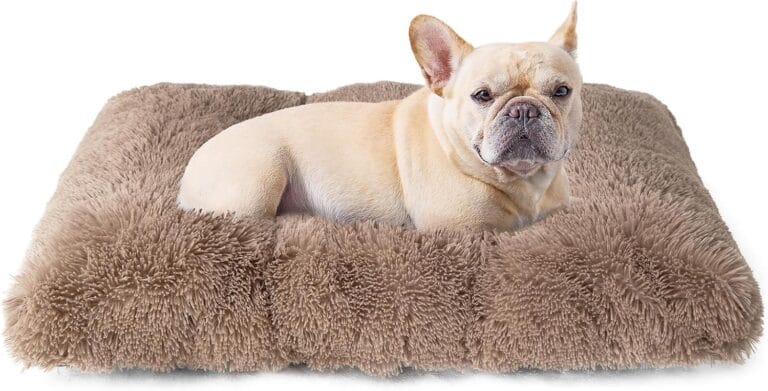 EHEYCIGA Fluffy Dog Crate Bed for Medium Dogs, Plush Faux Fur Crate Pad, Calming Anti Anxiety Medium Dog Bed for Crate, Washable Soft Warm Mat with Non-Slip Bottom, Camel