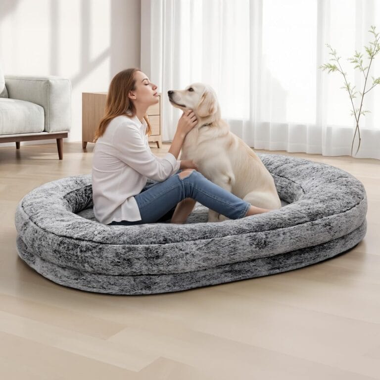 Luxury Plush Donut Pet Bed, Large Round Cushioned Dog Bed, Gray (Plush Surface)