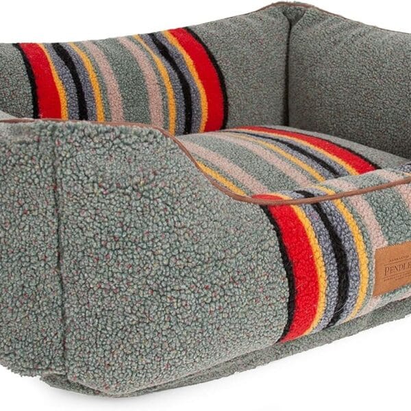 Pendleton Vintage Camp Berber Kuddler Dog Bed - Green Heather, Large (36" w x 27" d x 10" h)