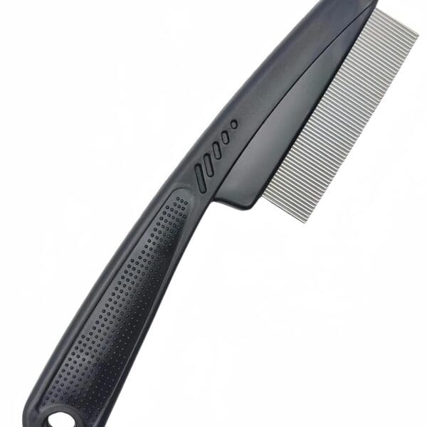 Yumflan Dandruff Comb, Stainless Steel Fine Tooth Dandruff Remover, Professional Scalp Comb Hair Comb for Kids and Adults (Black)