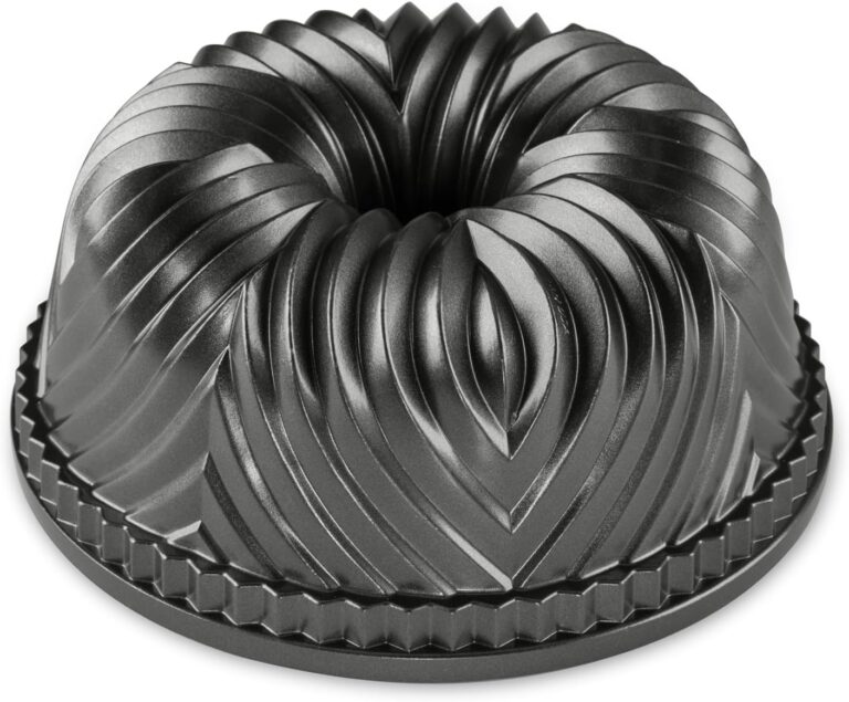 Nordic Ware Bavaria Bundt Pan, 10-Cup, Graphite