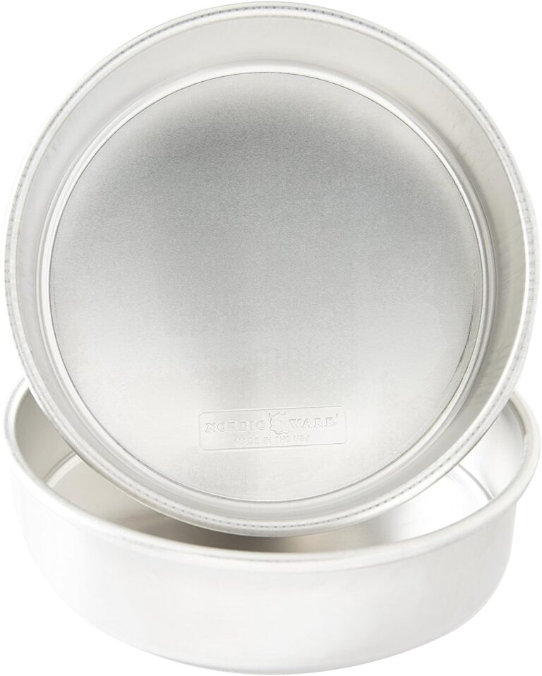 Nordic Ware Naturals Round Cake Pan, 9-Inch 2-Pack
