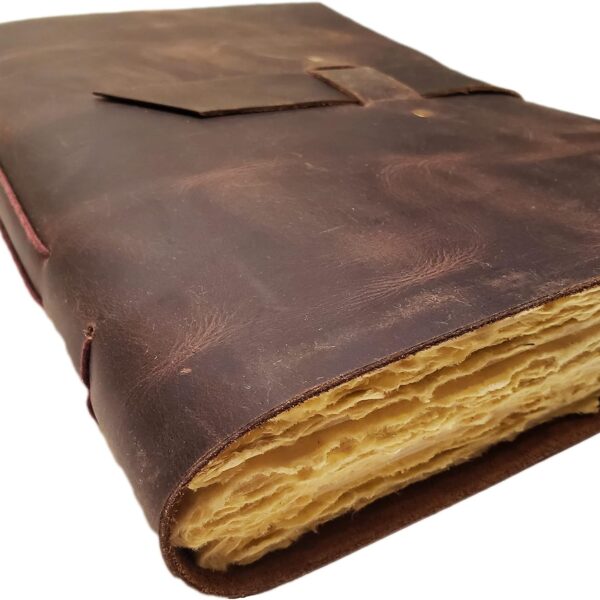 Large Vintage Leather Photo Album with Buckle Closure - Scrapbook Style Pages, Gift Box Included - Holds 200 4x6 or 5x7 Photos