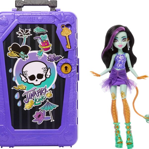 Monster High Skulltimate Secrets Jinafire Long Doll and Accessories Set, Destination: Gore-geous Oasis with Suitcase and 19+ Surprises Like Clothes