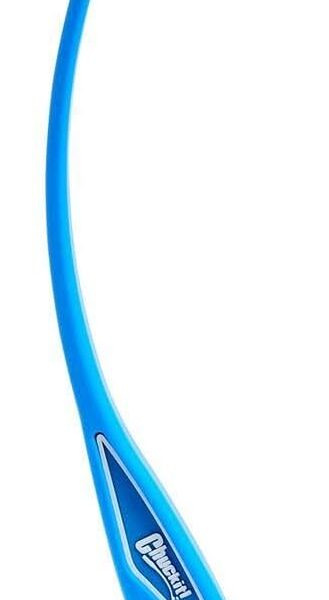 Chuckit! Classic 26M Dog Ball Launcher, 26" Long Handle Compatible with Medium (2.5") Balls, Pet Fetch Thrower Toys, For Dogs 20-60 Pounds, Made in USA, Comes with 1 Medium Ultra DogBall