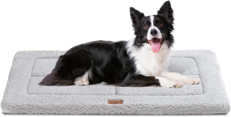 Dog Beds Crate Pad for Medium Small Dogs, Reversible & Washable Non-Slip Kennel Pet Mat, Soft Fleece and High Density Foam Cat Bed for Indoor & Outdoor Use, 36" x 27", Gray