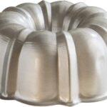 Nordic Ware Treat Bundt Pan, 12-Cup