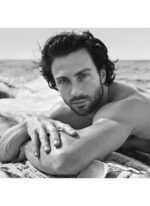 Armani Beauty Acqua di Gi Profondo Eau de Parfum Cologne for Men Fougre Aromatic & Ambery Mens Fragrance Bergamot, Everlasting essence, Cistus & Patchouli Not – 3.3 Fl Oz