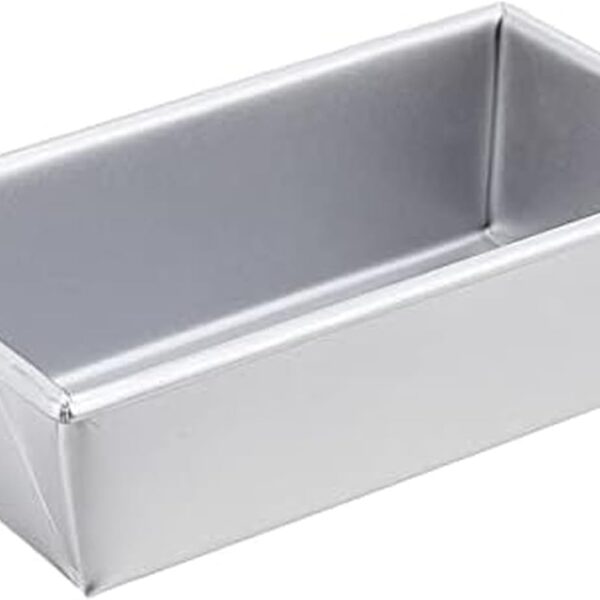Chicago Metallic Commercial II 1-Pound Loaf Pan, Heavy-Weight Aluminized Steel, Professional Bread Baking Pan with Wire Reinforcement