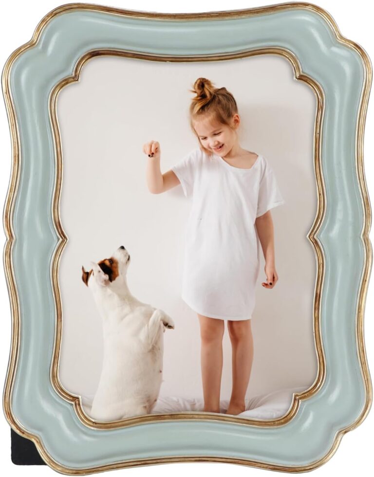 PHAREGE 5x7 Vintage Picture Frame Green Gold, Ornate Antique Picture Frame for 5x7 Photo, Retro Photo Frame for Tabletop Vertical or Horizontal Display, 1 Pack