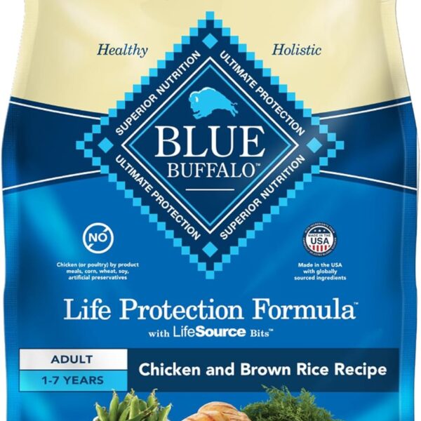 Blue Buffalo Life Protection Formula Adult Dry Dog Food, Helps Build and Maintain Strong Muscles, Made with Natural Ingredients, Chicken & Brown Rice Recipe, 5-lb. Bag