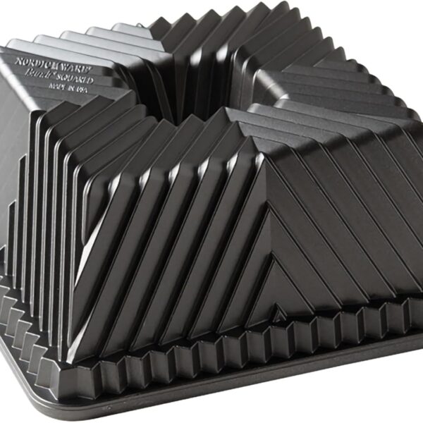 Nordic Ware Bundt Squared Pan, 10 Cup, Graphite