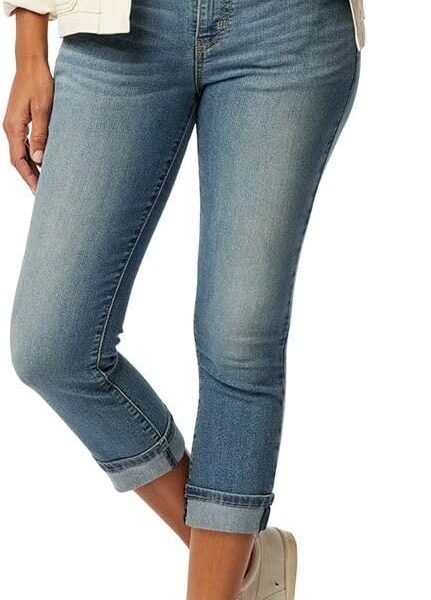 Levi Strauss Signature Gold Women's Mid-Rise Slim Fit Capris Stretch Denim (Also Available in Plus Size)