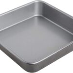 Cuisinart 9-Inch Chef's Classic Nonstick Bakeware Square Cake Pan, Silver