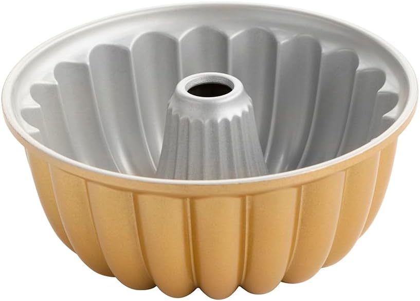 Nordic Ware Elegant Party Bundt Pan, 22.3 x 9.3 cm, Gold Nordic Ware Elegant Party Bundt Pan, 22.3 x 9.3 cm, Gold