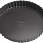Wilton Perfect Results Premium Non-Stick Bakeware Round Tart and Quiche Pans, Sunday Brunch May Never be the Same Again, Fluted Edges Add a Touch of Flair, 9-Inch