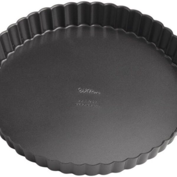Wilton Perfect Results Premium Non-Stick Bakeware Round Tart and Quiche Pans, Sunday Brunch May Never be the Same Again, Fluted Edges Add a Touch of Flair, 9-Inch