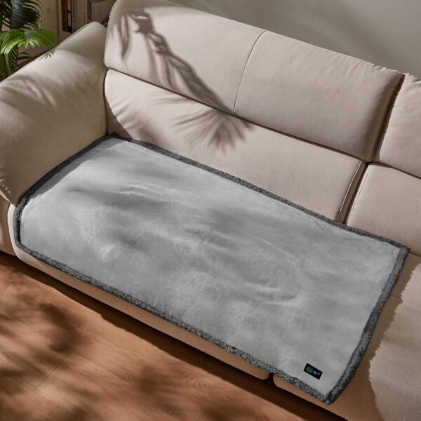 Kritter Planet Waterproof Dog Blanket, Reversible Water Proof Pet Blanket for Couch, Bed & Car, Washable Couch Covers for Medium Dogs - Protects Furniture from Fur, Dirt, and Accidents