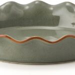 SIDUCAL Ceramic Pie Pan for Baking[10.5 inch],Reusable NonStick Ceramic Pie Plate with Ruffled Edge,Deep and Fluted Pie Dish for Apple Pie,Quiche,Pot Pies, Tart, etcGreen