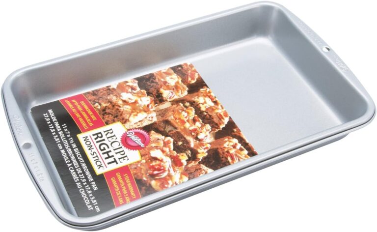 Wilton Recipe Right Biscuit Brownie Pan, 11 Inch x 7 Inch