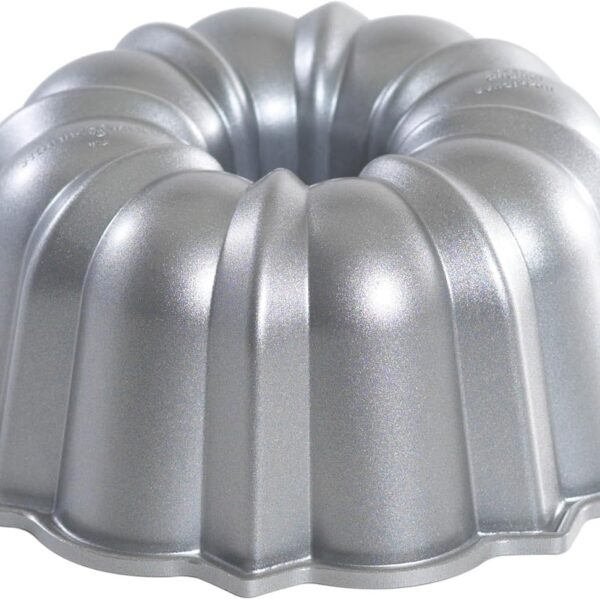 Nordic Ware Platinum Collection Bundt Pan, 6-Cup